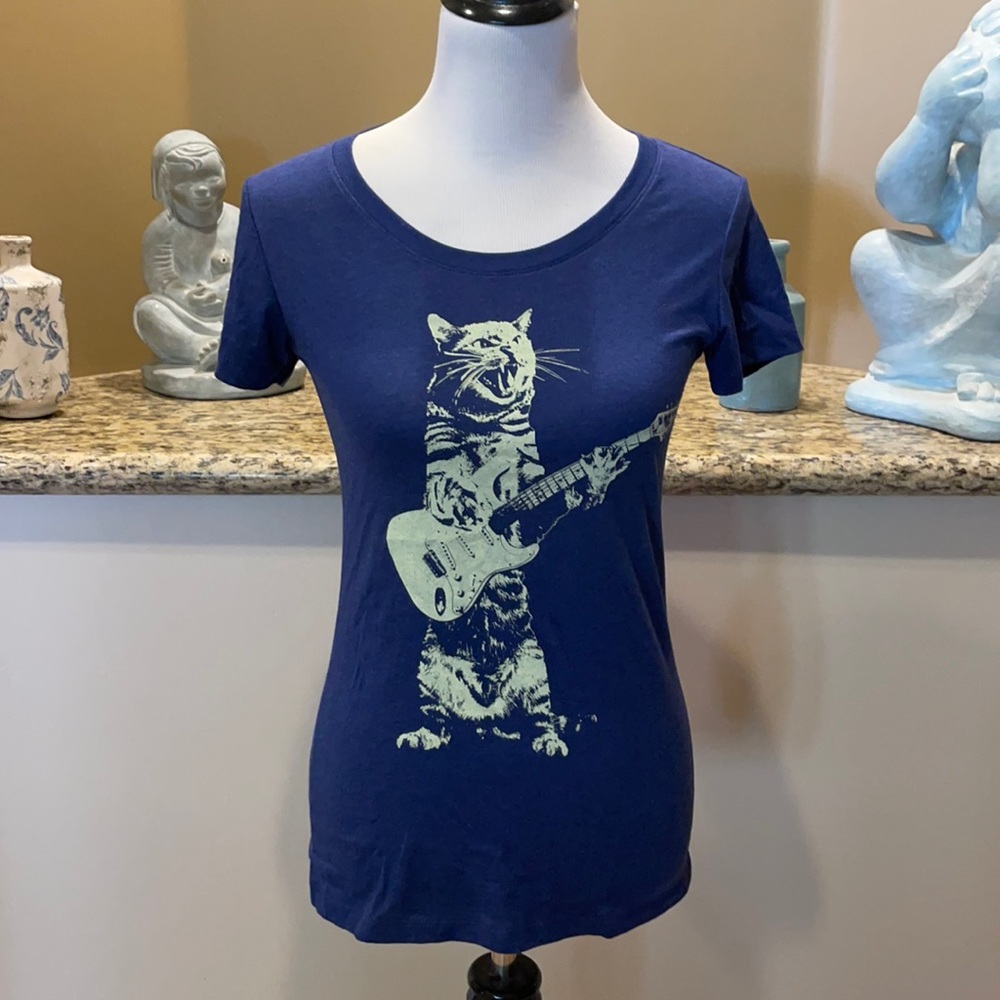 Cat tee shirt